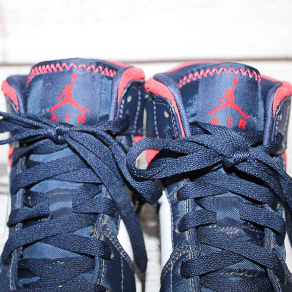 Nike Air Jordan White Navy Blue Red Mid BQ6931-104 Youth 6 - Picture 6 of 8
